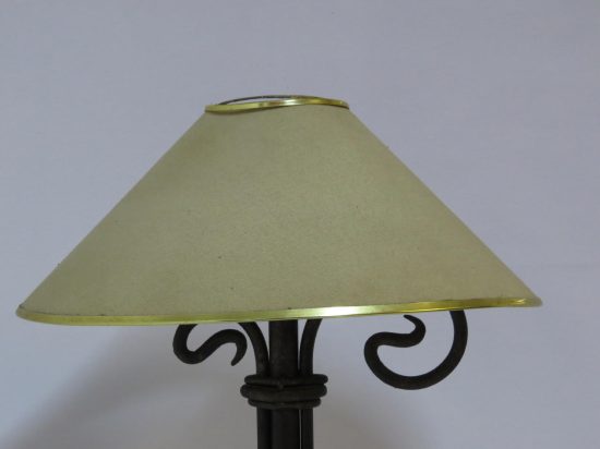 Lote: 26 - Lote: 26 - Lampara de mesa