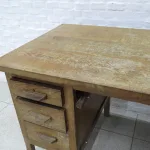 Lote: 80 - Lote: 80 - Escritorio de roble