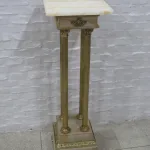 Lote: 86 - Lote: 86 - Pedestal Imperio