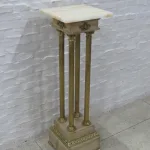 Lote: 86 - Lote: 86 - Pedestal Imperio