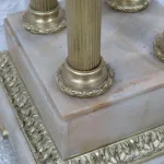 Lote: 86 - Lote: 86 - Pedestal Imperio