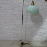 Lote: 33 - Lote: 33 - Lámpara de pie