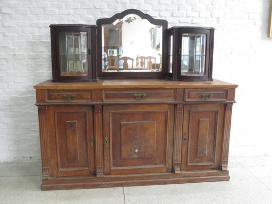 Lote: 116 - Lote: 116 - Mueble con alzada