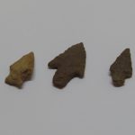 Lote: 203 - Lote: 203 - Cerámica y puntas de flechas