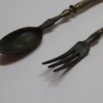 Lote: 100 - Lote: 100 - Tenedor y cuchara