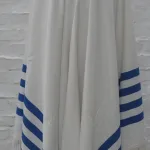 Lote: 24 - Lote: 24 - Poncho