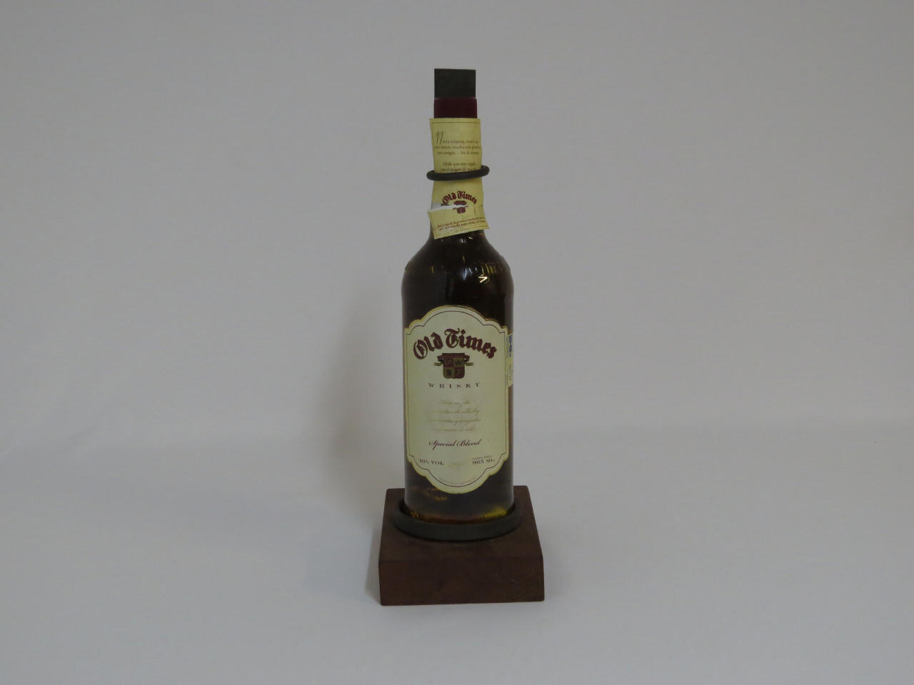 Lote: 159 - Lote: 159 - Botella de whisky