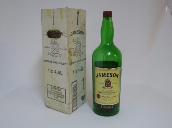 Lote: 119 - Lote: 119 - Botellón Jameson