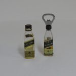 Lote: 4 - Lote: 4 - Botellitas y destapador