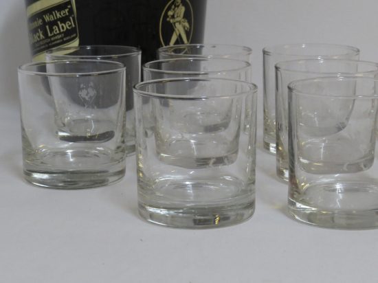 Lote: 305 - Lote: 305 - Vasos,  hielera