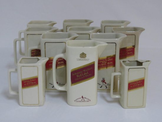 Lote: 322 - Lote: 322 - Lote de jarras