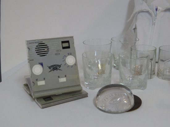 Lote: 294 - Lote: 294 - Lote Chivas y Dewars