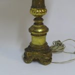 Lote: 28 - Lote: 28 - Lampara de mesa de madera