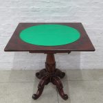 Lote: 109 - Lote: 109 - Mesa de juego