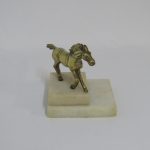 Lote: 34 - Lote: 34 - Estatuilla