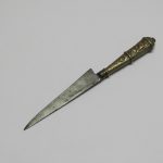 Lote: 256 - Lote: 256 - Cuchillo verijero