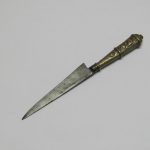 Lote: 256 - Lote: 256 - Cuchillo verijero