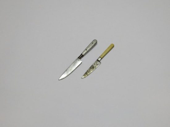 Lote: 210 - Lote: 210 - Cuchillos miniatura