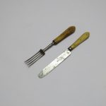 Lote: 218 - Lote: 218 - Cuchillo y tenedor