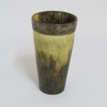 Lote: 191 - Lote: 191 - Vaso en guampa
