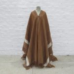 Lote: 107 - Lote: 107 - Poncho
