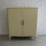 Lote: 103 - Lote: 103 - Mueble aparador