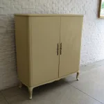 Lote: 103 - Lote: 103 - Mueble aparador