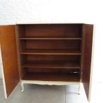 Lote: 103 - Lote: 103 - Mueble aparador