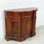 Lote: 80 - Lote: 80 - Mueble de arrimo