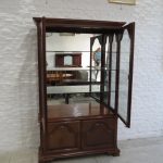 Lote: 111 - Lote: 111 - Vitrina
