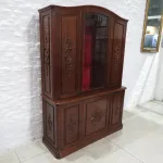 Lote: 100 - Lote: 100 - Aparador