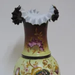 Lote: 12 - Lote: 12 - Jarrón de porcelana
