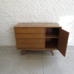 Lote: 97 - Lote: 97 - Cómoda americana