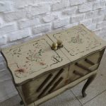 Lote: 99 - Lote: 99 - Mueble costurero
