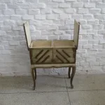 Lote: 99 - Lote: 99 - Mueble costurero
