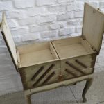 Lote: 99 - Lote: 99 - Mueble costurero