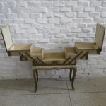 Lote: 99 - Lote: 99 - Mueble costurero
