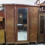 Lote: 109 - Lote: 109 - Ropero colonial