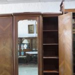 Lote: 109 - Lote: 109 - Ropero colonial