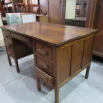 Lote: 101 - Lote: 101 - Escritorio de roble