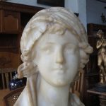 Lote: 45.B - Lote: 45.B - Busto en alabastro