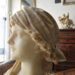 Lote: 45.B - Lote: 45.B - Busto en alabastro