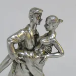 Lote: 15 - Lote: 15 - Estatuilla
