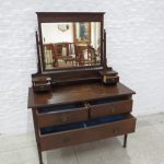 Lote: 94 - Lote: 94 - Cómoda de roble
