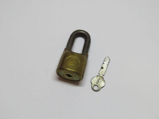 Lote: 87 - Lote: 87 - Candado