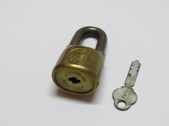 Lote: 87 - Lote: 87 - Candado