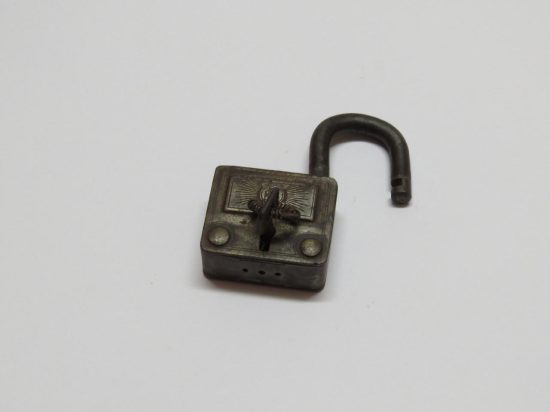 Lote: 86 - Lote: 86 - Candado