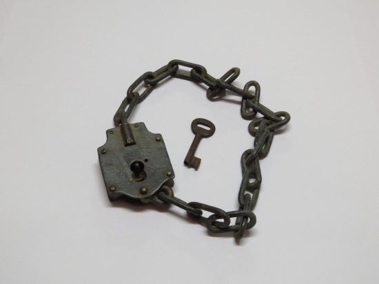 Lote: 97 - Lote: 97 - Candado de cadena
