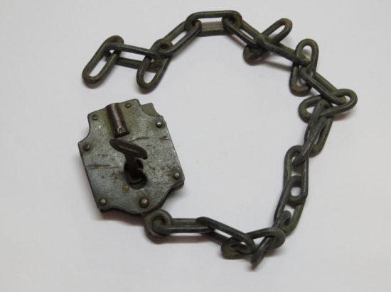Lote: 97 - Lote: 97 - Candado de cadena
