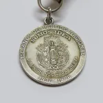Lote: 17 - Lote: 17 - Llavero con medalla